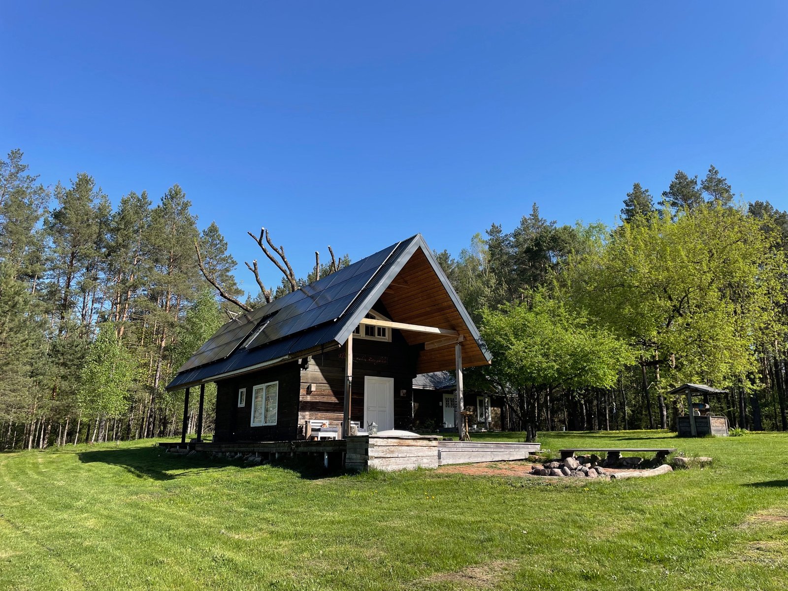 Miško sielų stovykla svečių namelis